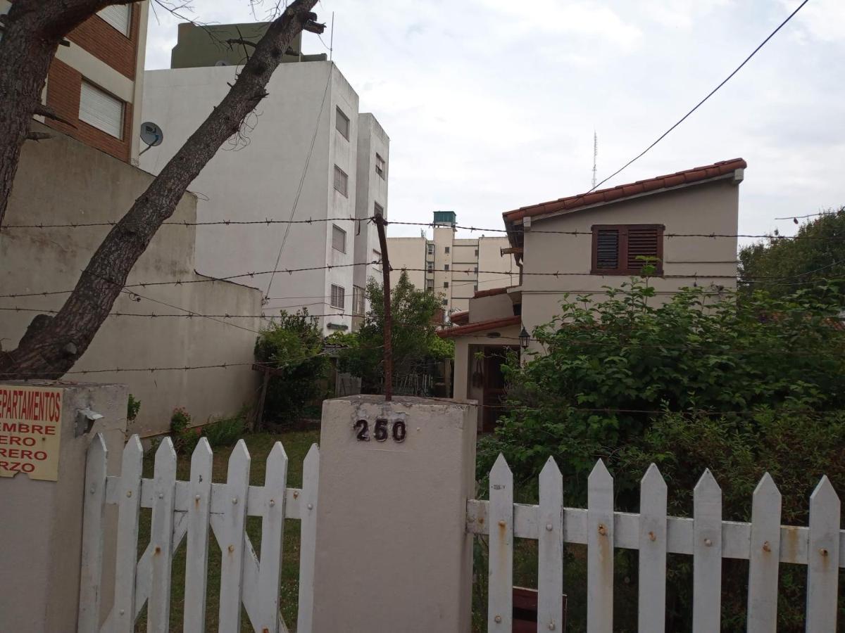 Apartment Y Dptos 1 Y 2 Amb Con Estacionamiento Cerca Del Mar