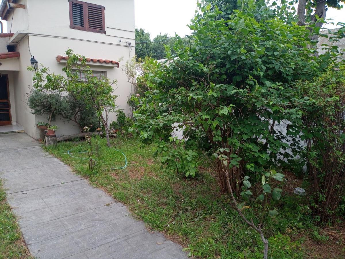 Departamentos 1 Y 2 Ambientes Con Estacionamiento Cerca Del Mar Apartamento Mar de Ajó